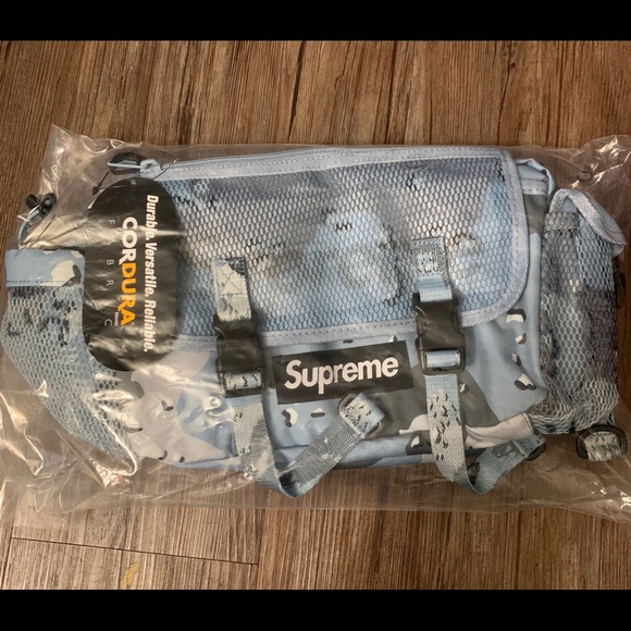 Supreme Other - NEW SS20 SUPREME blue camo waist bag